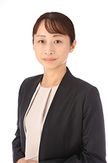 梅﨑 亜希子 Akiko Umezaki